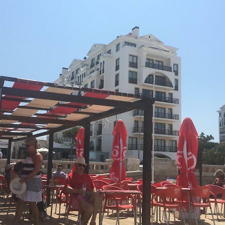 Beachfront 3Bdr Apt On Marginal Boulevard Sao Martinho do Porto Luaran gambar